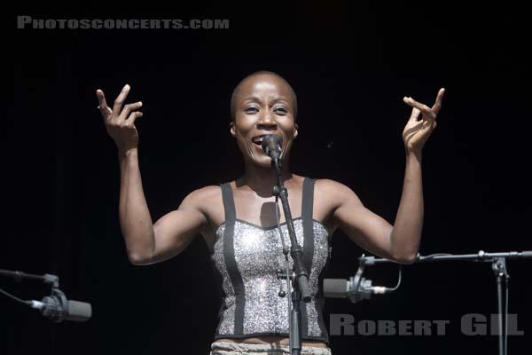 ROKIA TRAORE - 2016-09-10 - LA COURNEUVE - Parc Departemental - Grande Scene - 